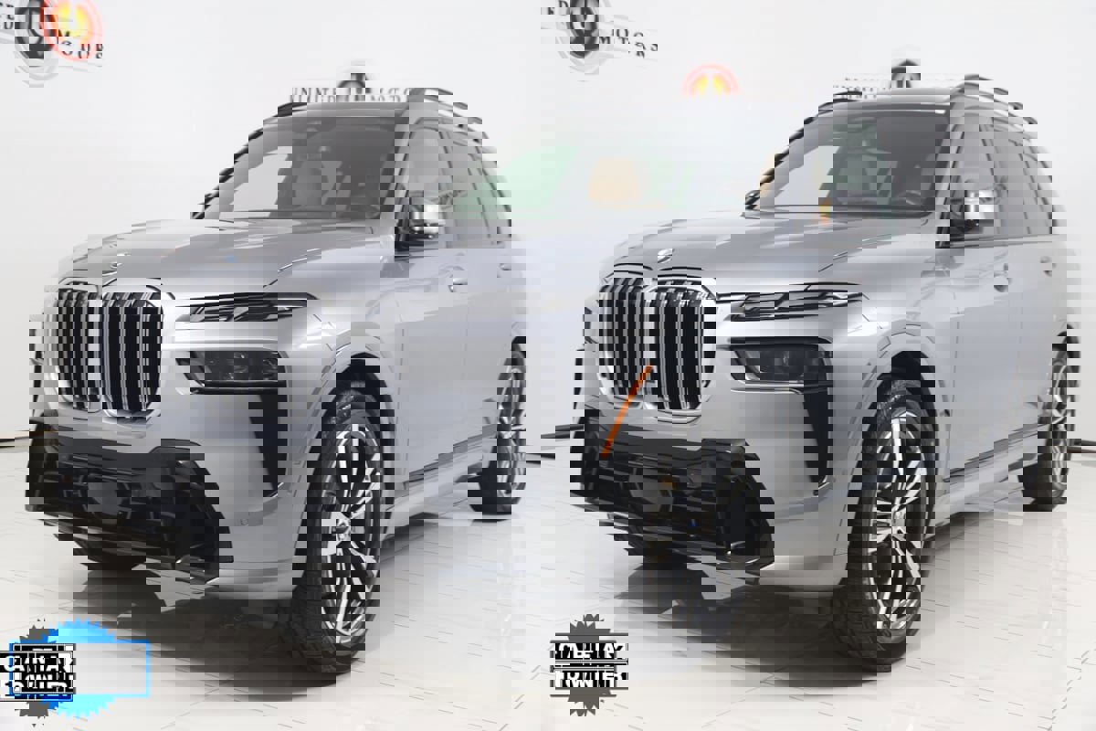 Used 2024 BMW X7 xDrive40i w/ M Sport Package image 5