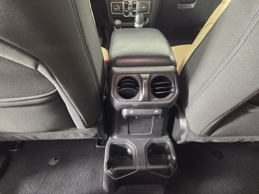 Used 2019 Jeep Wrangler Unlimited Sport S AWD/4WD image 25