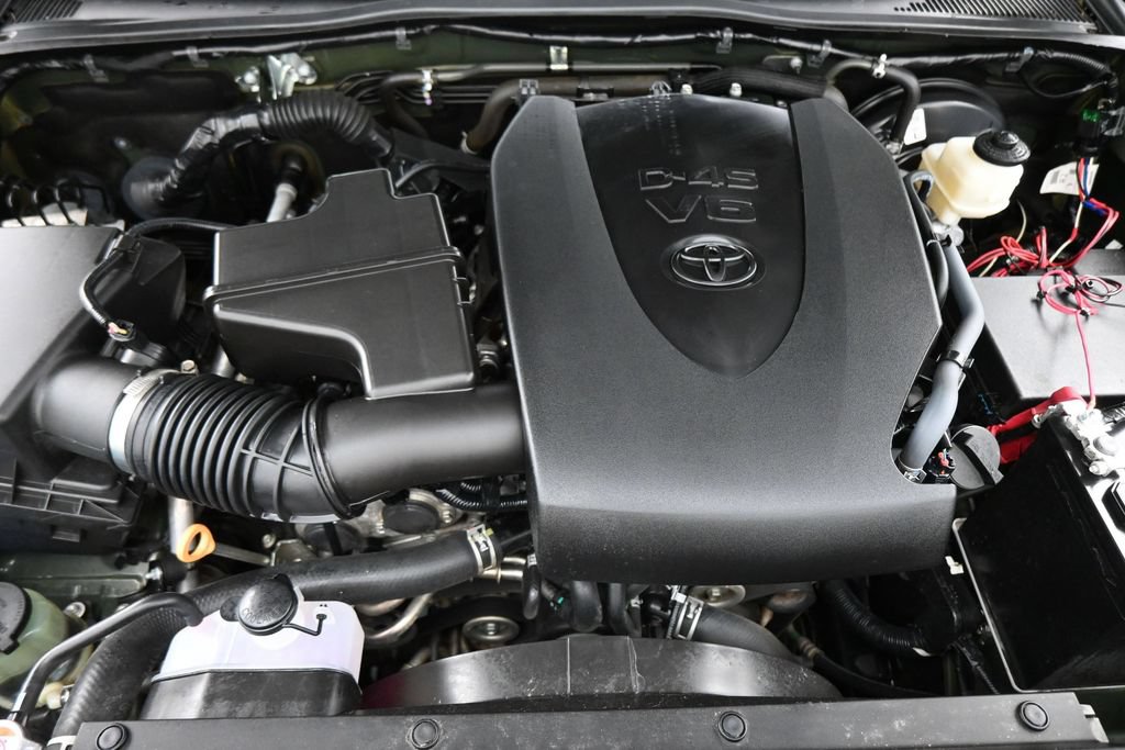 Used 2021 Toyota Tacoma Limited AWD/4WD image 23