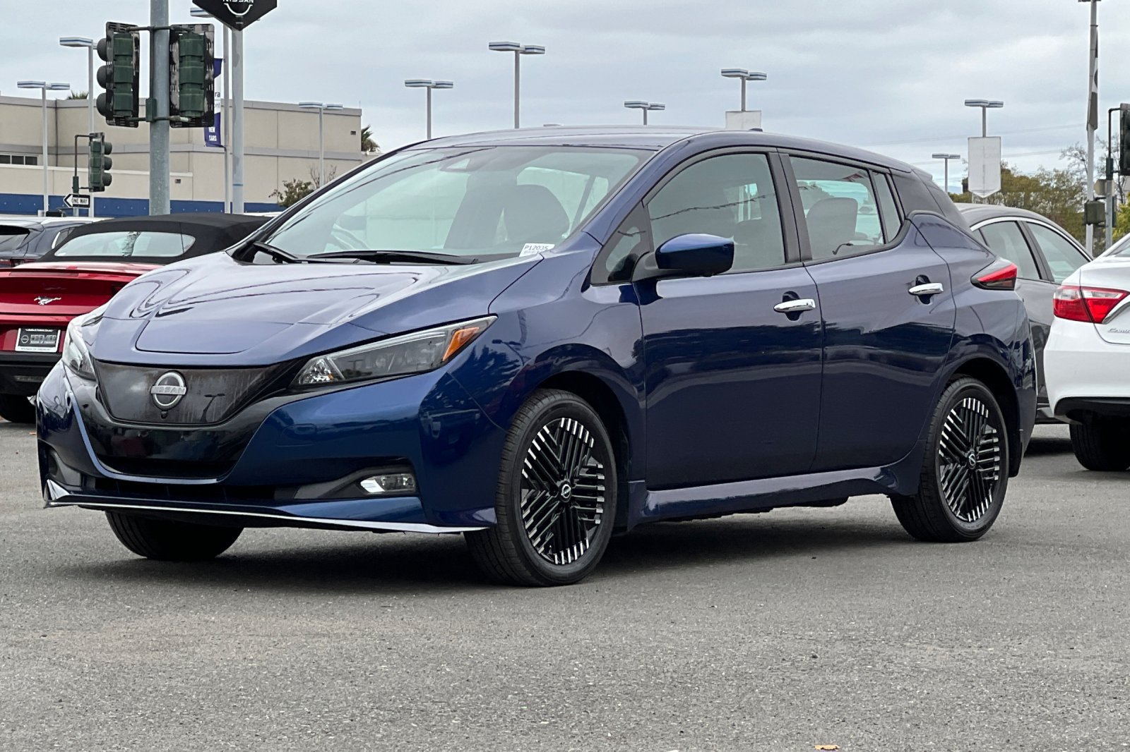 Certified 2024 Nissan Leaf SV Plus FWD image 8