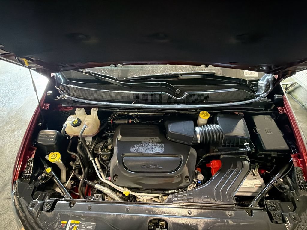 Used 2023 Chrysler Voyager LX FWD image 15