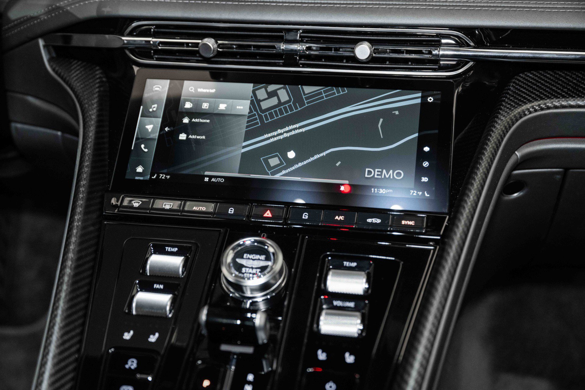 Used 2024 Aston Martin DB12 Coupe image 23