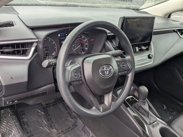 Used 2025 Toyota Corolla LE image 14