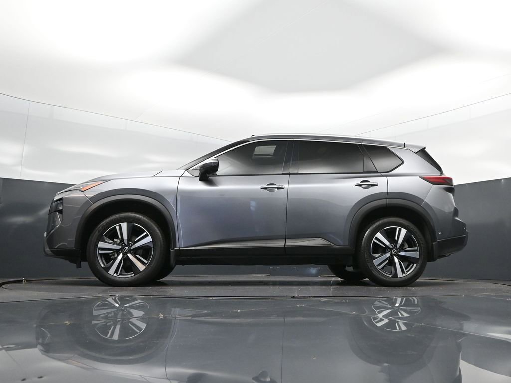 Used 2024 Nissan Rogue SL w/ SL Premium Package image 40