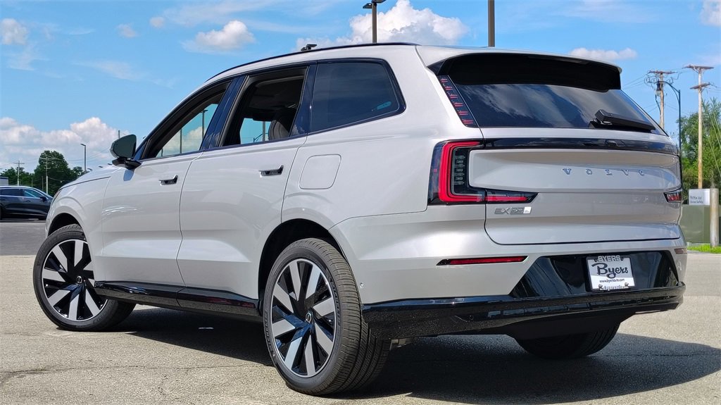 New 2025 Volvo EX90 Ultra image 4