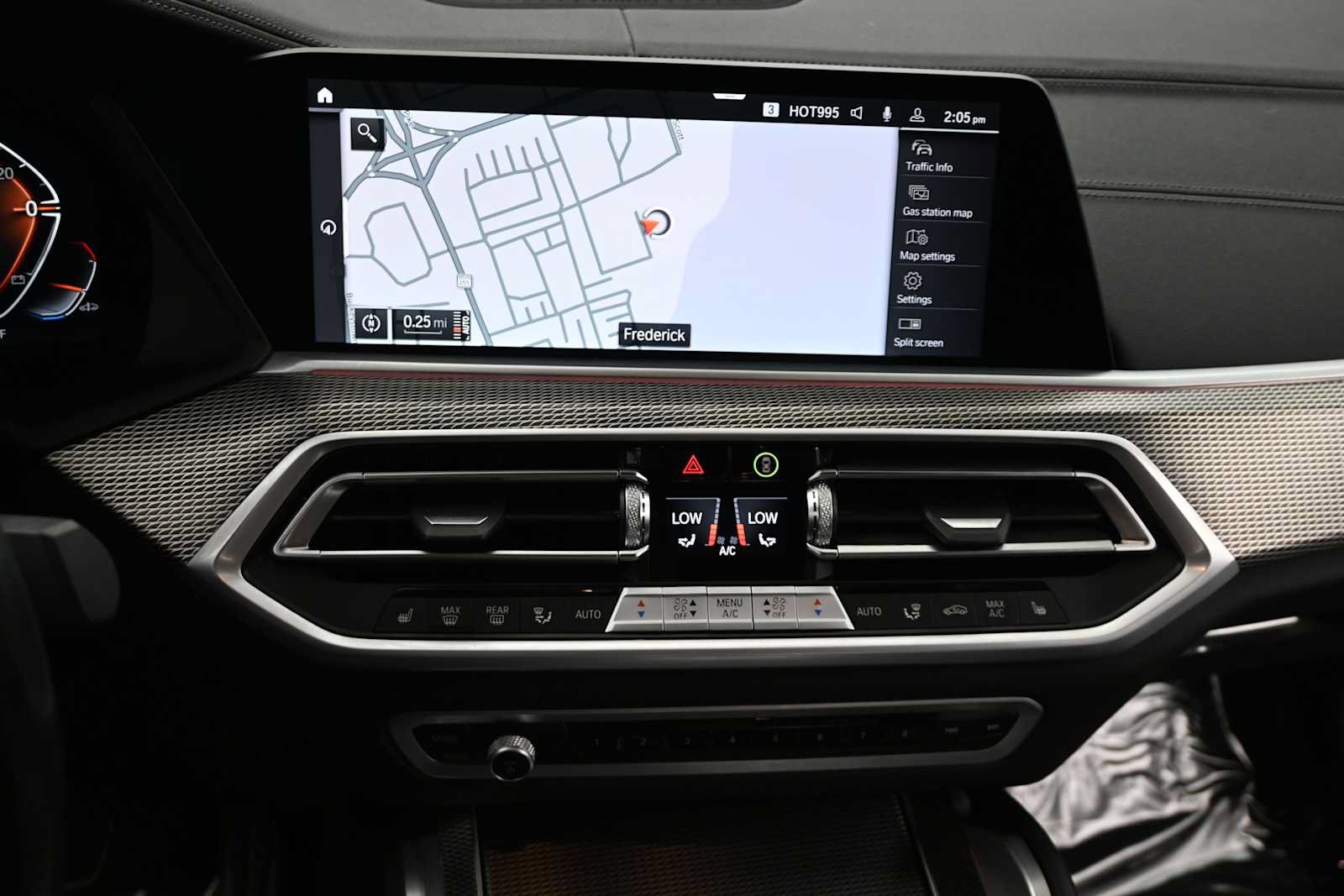 Used 2023 BMW X6 xDrive40i w/ M Sport Package AWD/4WD image 21