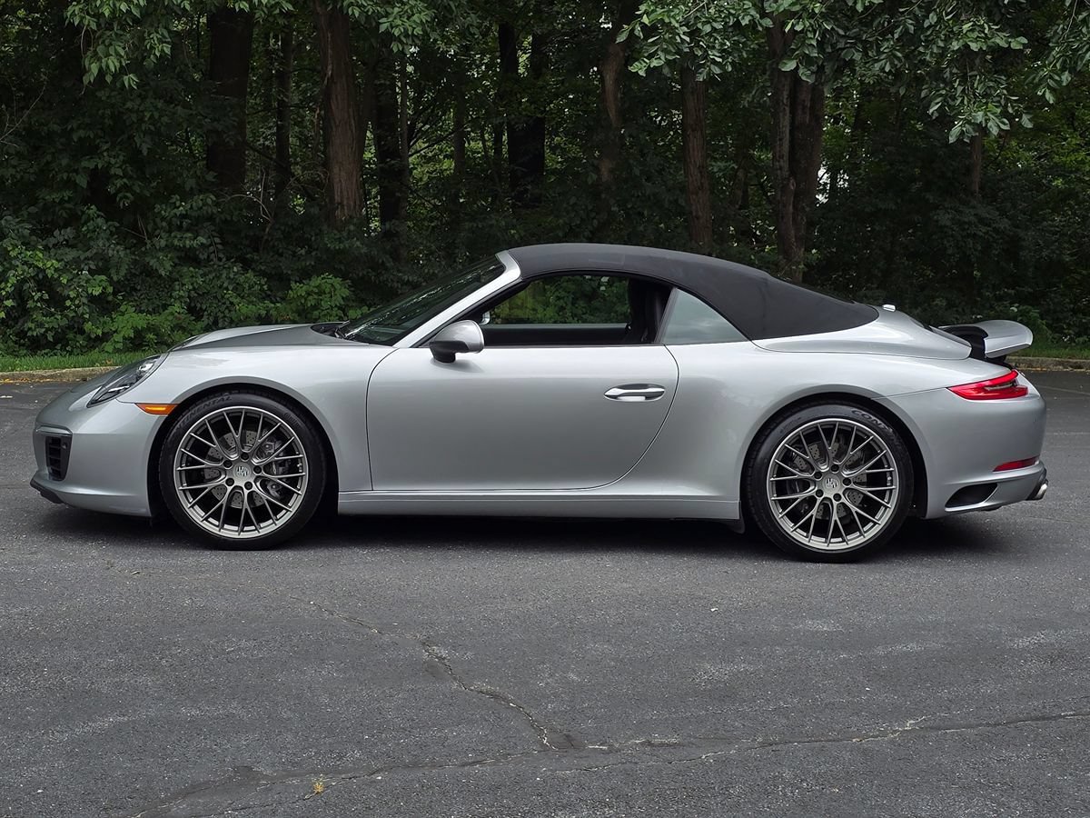 Used 2018 Porsche 911 Carrera RWD image 11