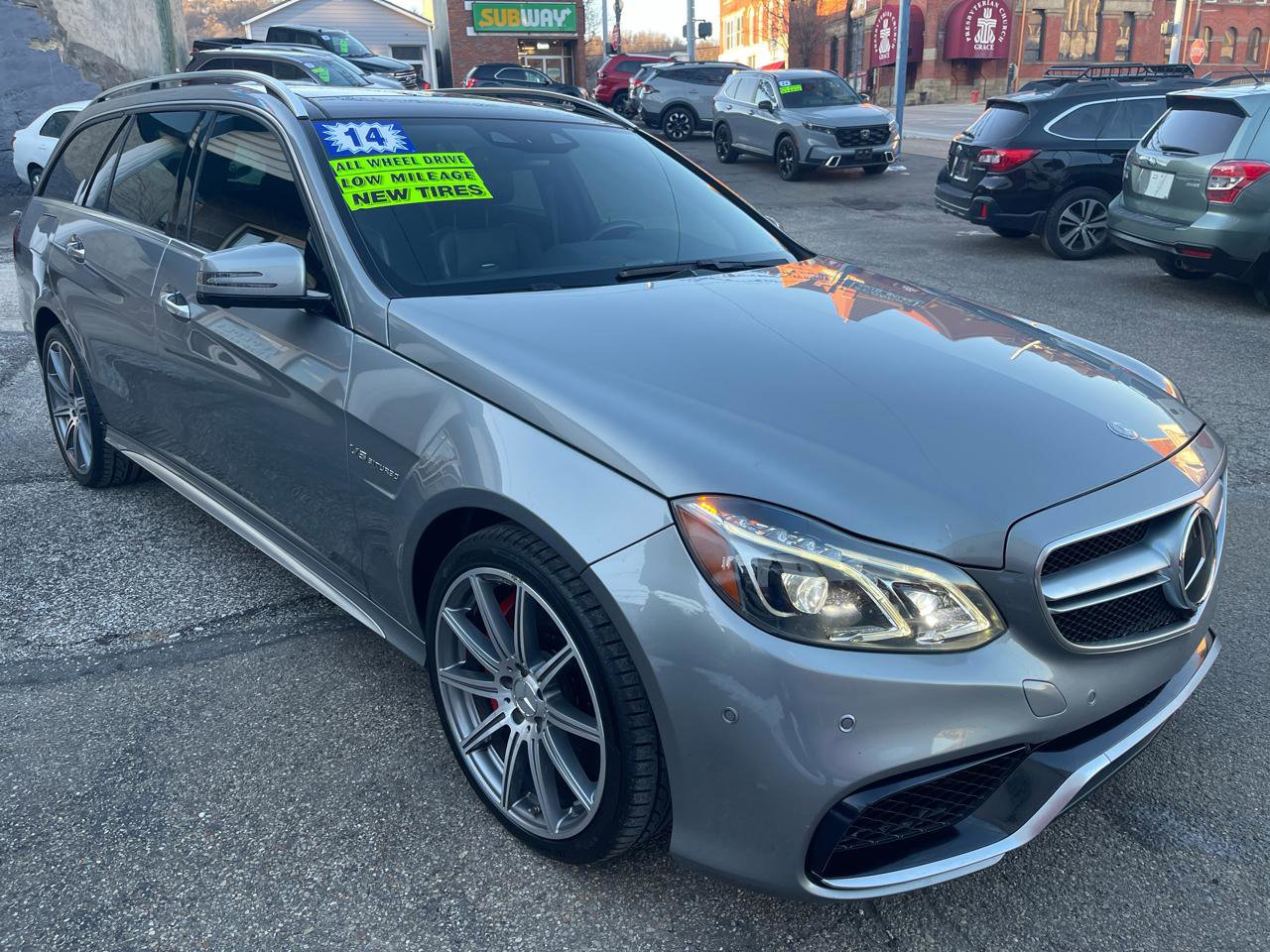 Used 2014 Mercedes-Benz E 63 AMG S-Model image 3
