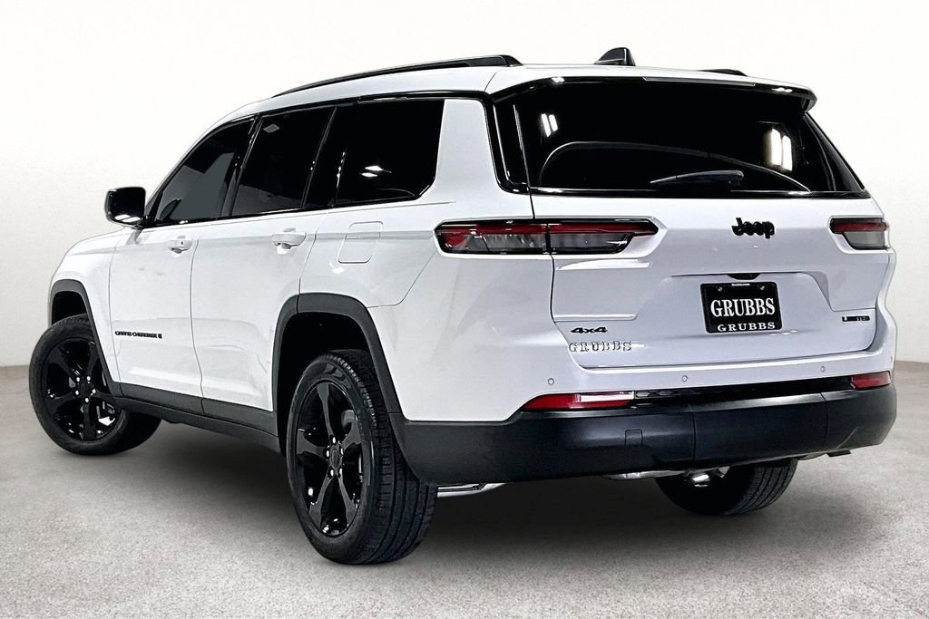 Used 2024 Jeep Grand Cherokee L Limited w/ Black Appearance Package RWD image 15
