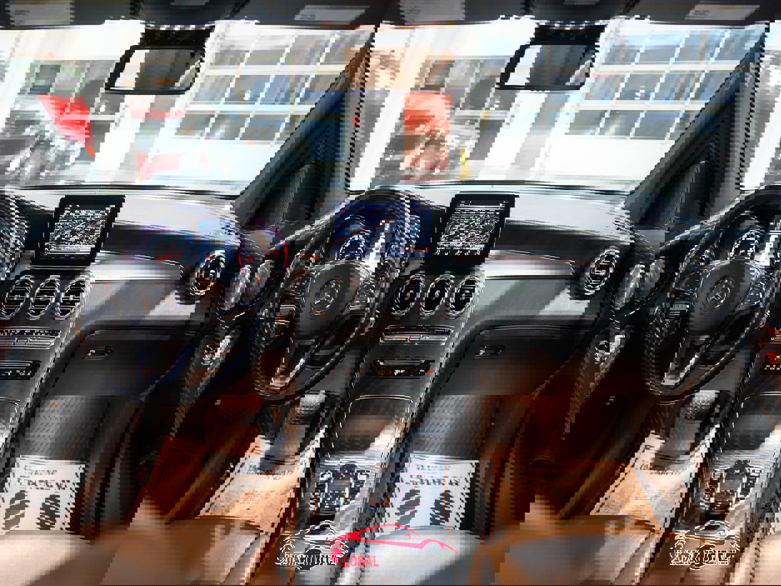 Used 2018 Mercedes-Benz GLC 300 4MATIC w/ Multimedia Package image 14