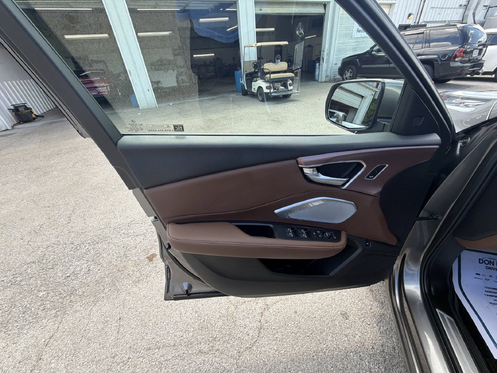 Used 2025 Acura RDX w/ Technology Package AWD/4WD image 13