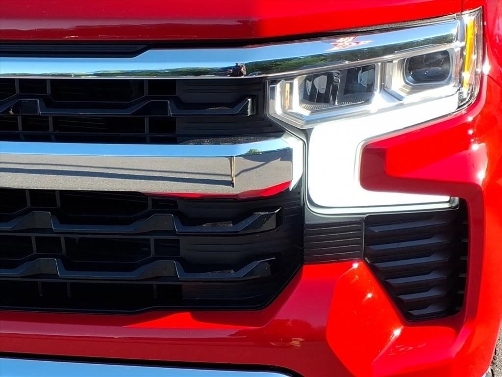 Certified 2023 Chevrolet Silverado 1500 LT AWD/4WD image 7