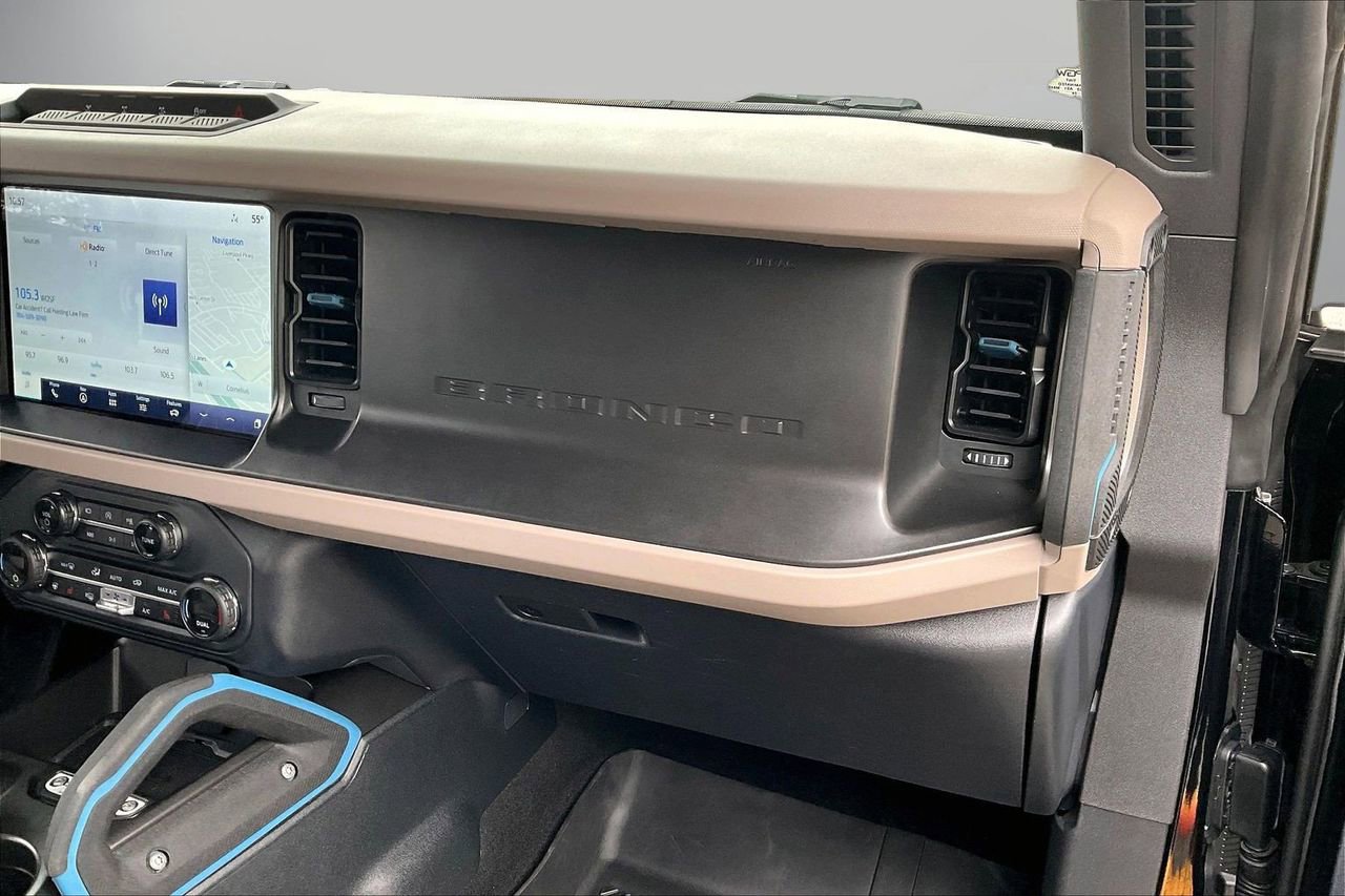 Used 2023 Ford Bronco Wildtrak image 20