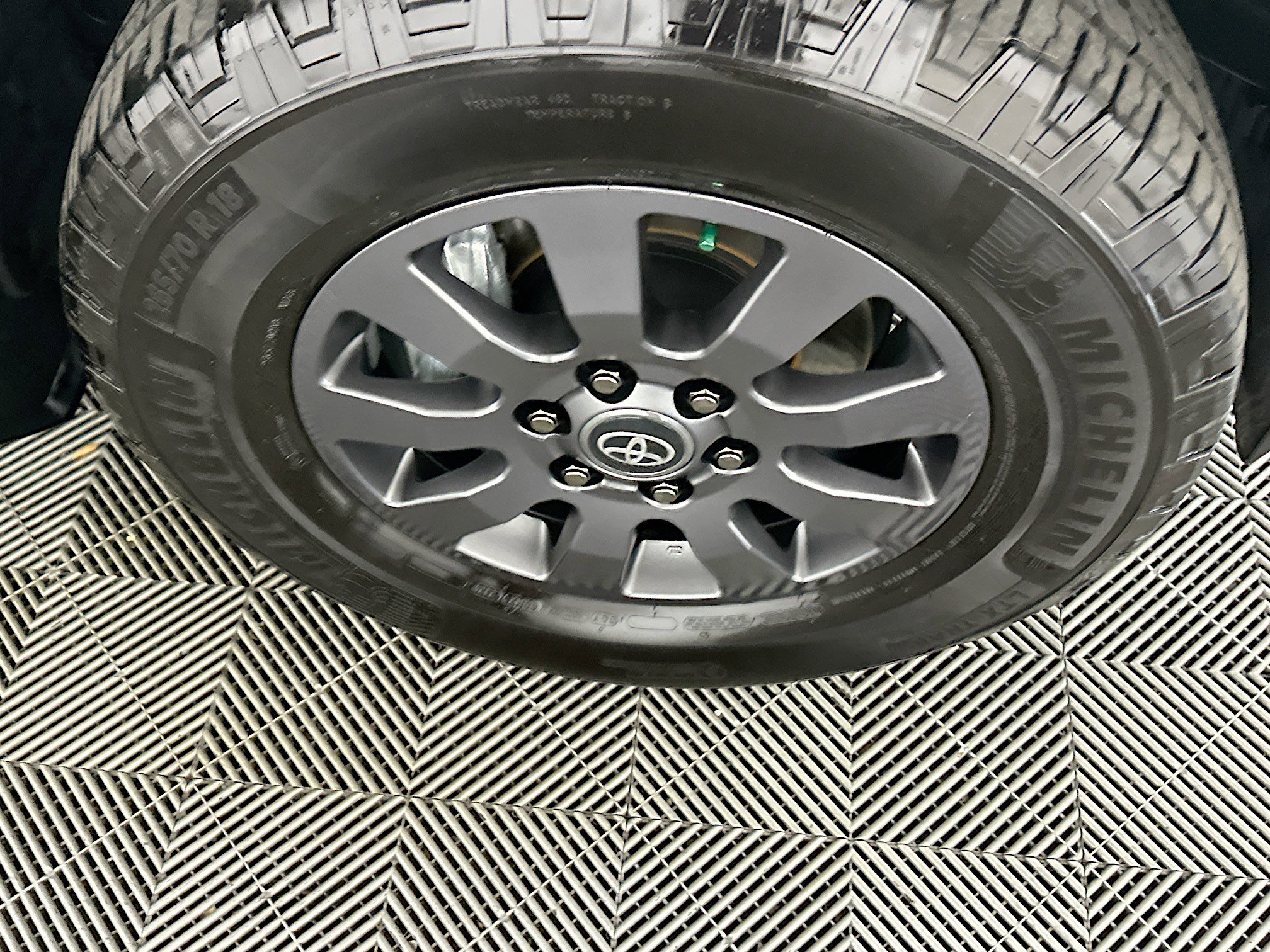 Certified 2025 Toyota Land Cruiser image 11