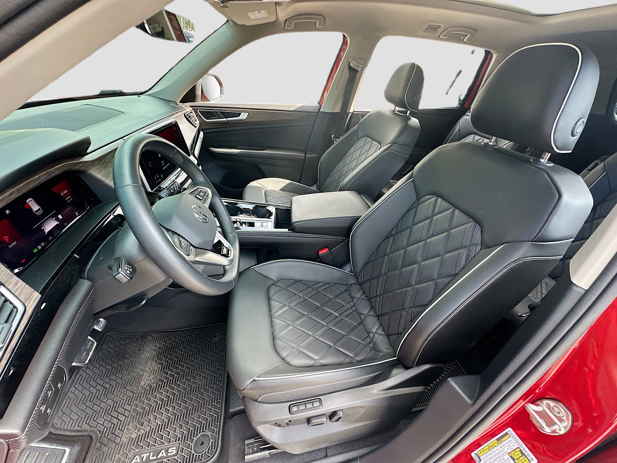 Used 2024 Volkswagen Atlas SEL Premium R-Line image 21