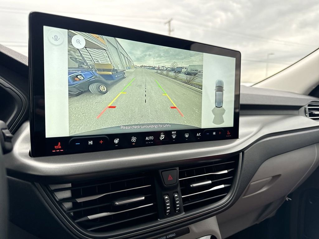 New 2025 Ford Escape SE image 24