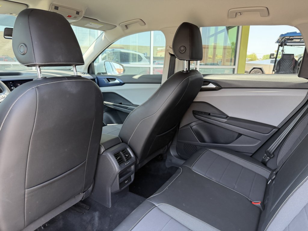 Used 2022 Volkswagen Taos SE AWD/4WD image 32