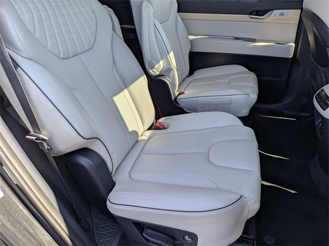 Used 2023 Hyundai Palisade Limited w/ Cargo Package image 39