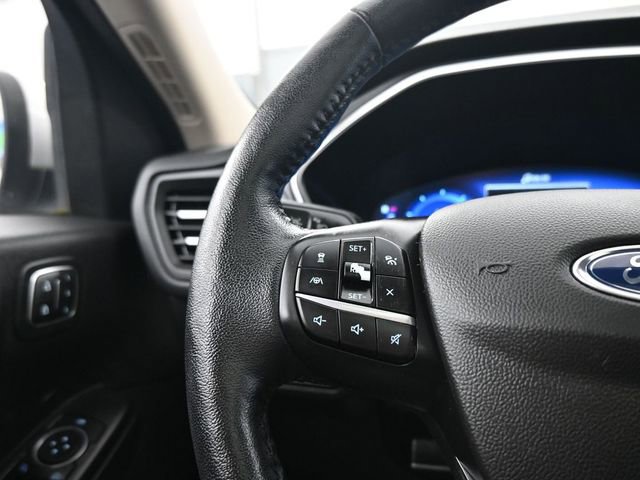 Used 2020 Ford Escape Titanium w/ Titanium Premium Package 2.0 image 16