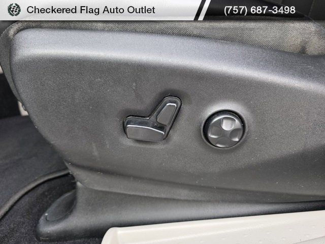 Used 2018 Chrysler Pacifica Limited image 20