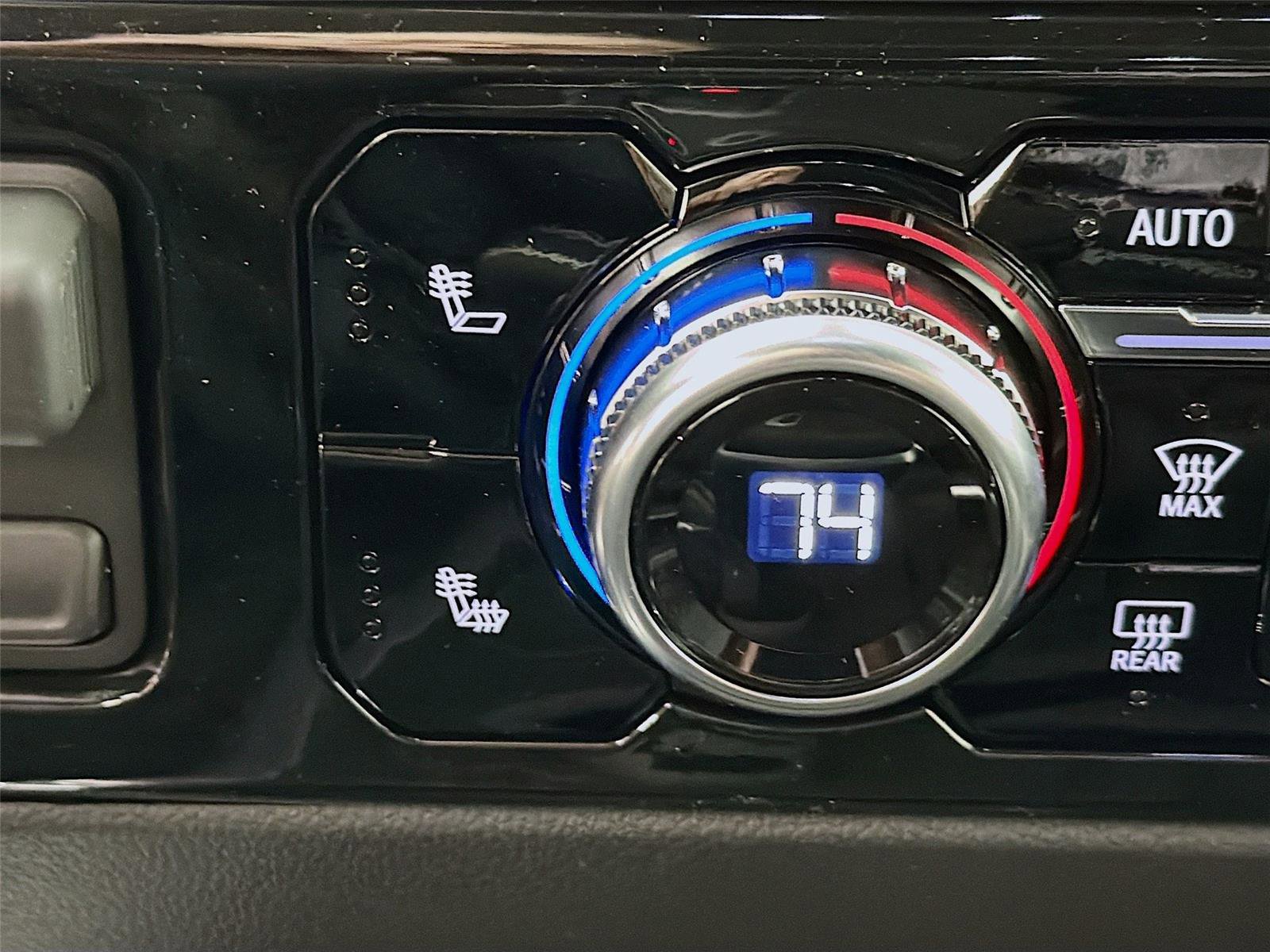 New 2026 GMC Sierra 1500 Elevation image 22