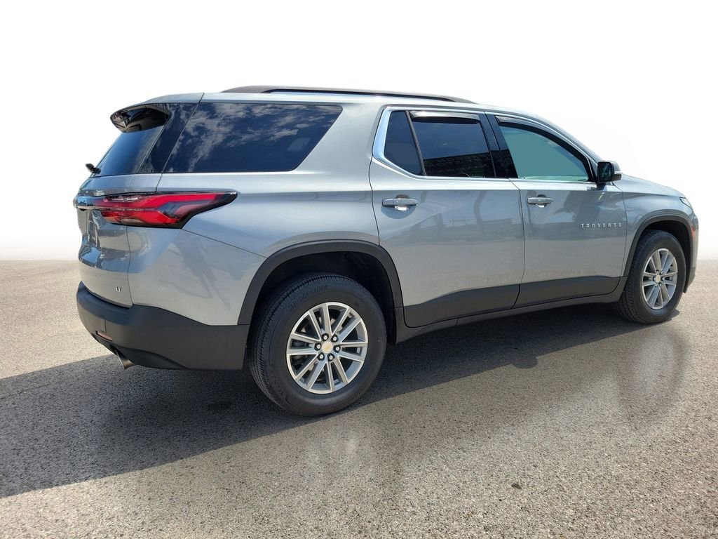 Used 2023 Chevrolet Traverse LT w/ LPO, Floor Liner Package AWD/4WD image 4