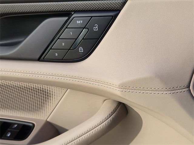 New 2025 Porsche Taycan GTS image 21