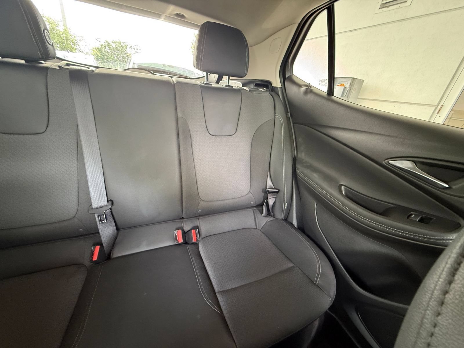 Used 2025 Buick Encore GX Preferred AWD/4WD image 36
