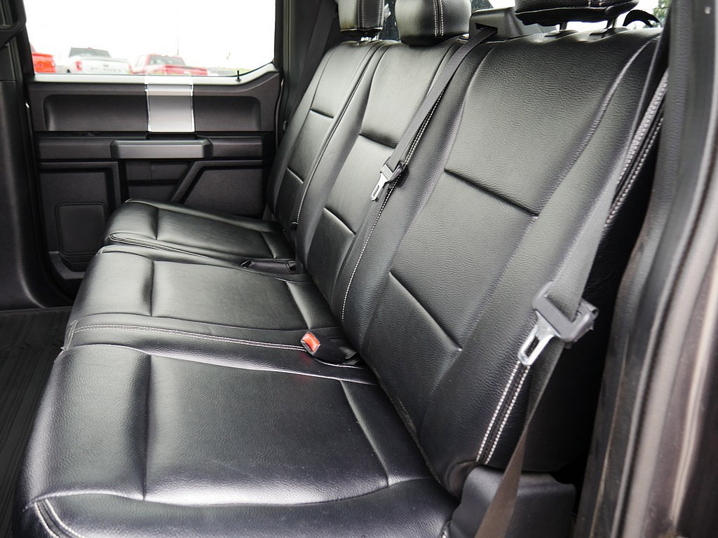 Used 2015 Ford F150 XLT w/ Equipment Group 302A Luxury AWD/4WD image 17
