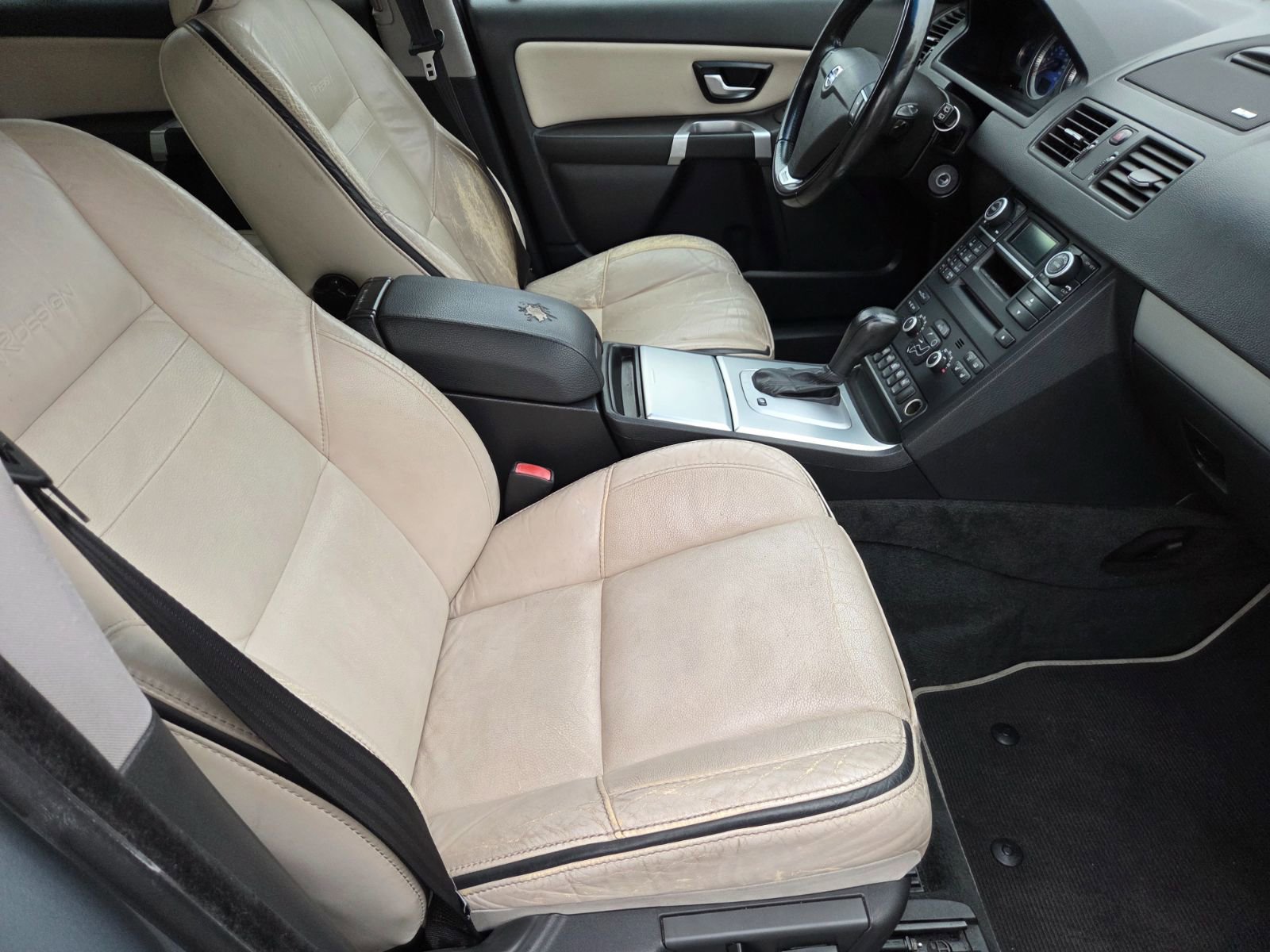 Used 2013 Volvo XC90 3.2 R-Design image 17