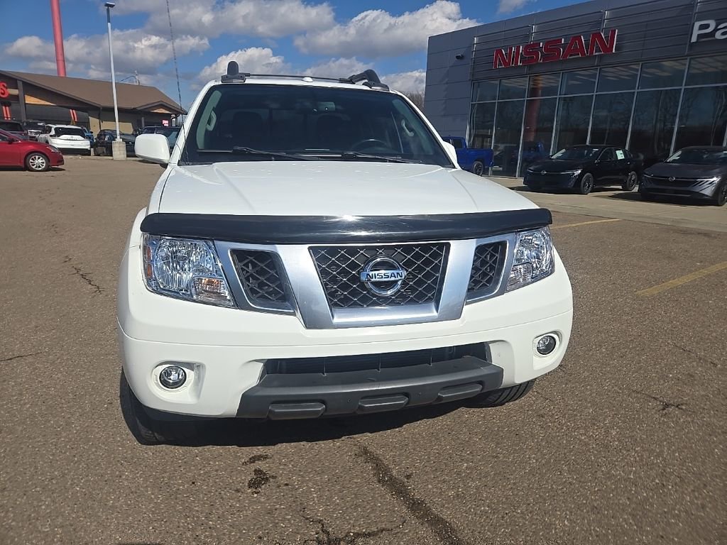 Used 2015 Nissan Frontier PRO-4X w/ Pro-4x Luxury Package image 2