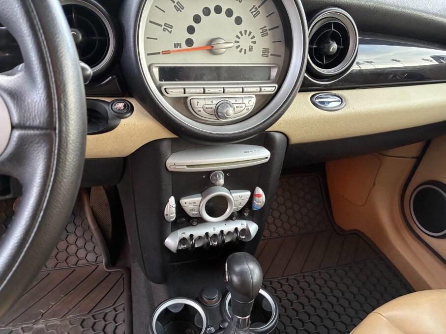 Used 2010 MINI Cooper Clubman Hardtop image 19