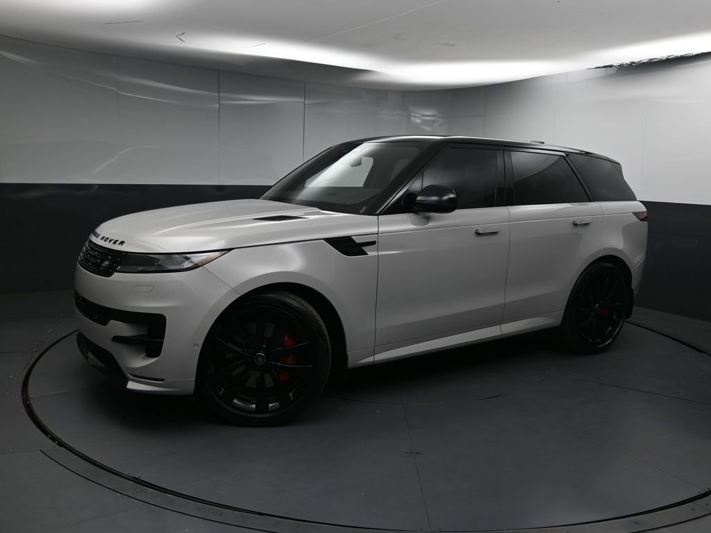 Used 2025 Land Rover Range Rover Sport Dynamic SE image 4