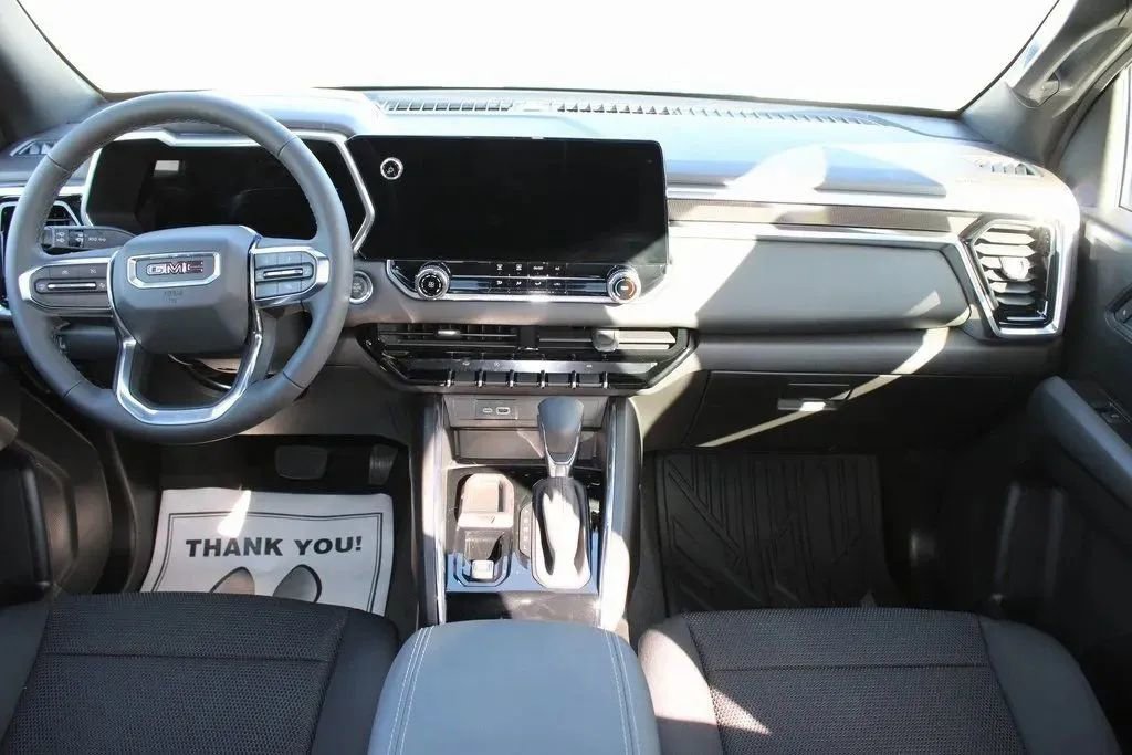 New 2026 GMC Canyon Elevation w/ LPO, Black Badging Package image 27