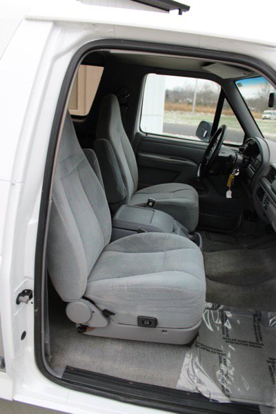 Used 1995 Ford Bronco XLT image 13