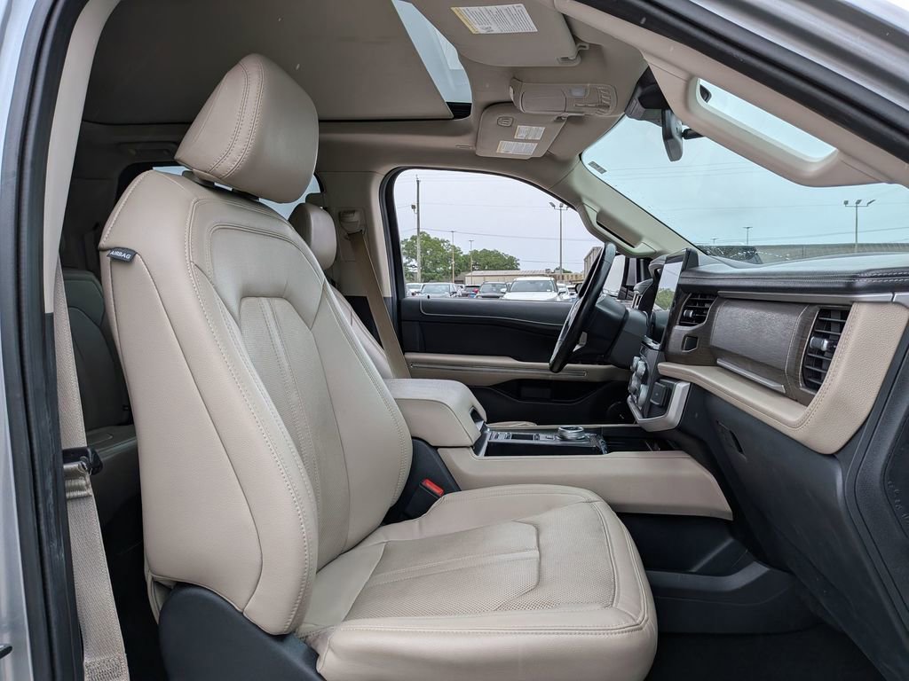 Used 2023 Ford Expedition Max Limited RWD image 32
