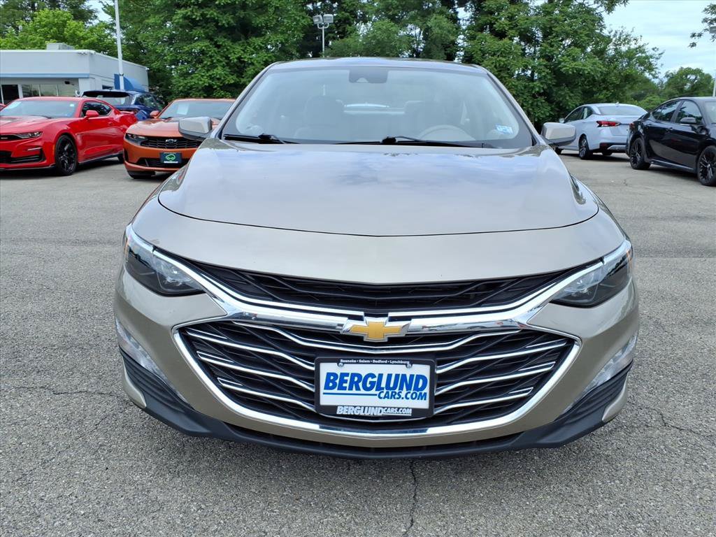 Used 2025 Chevrolet Malibu LT FWD image 9