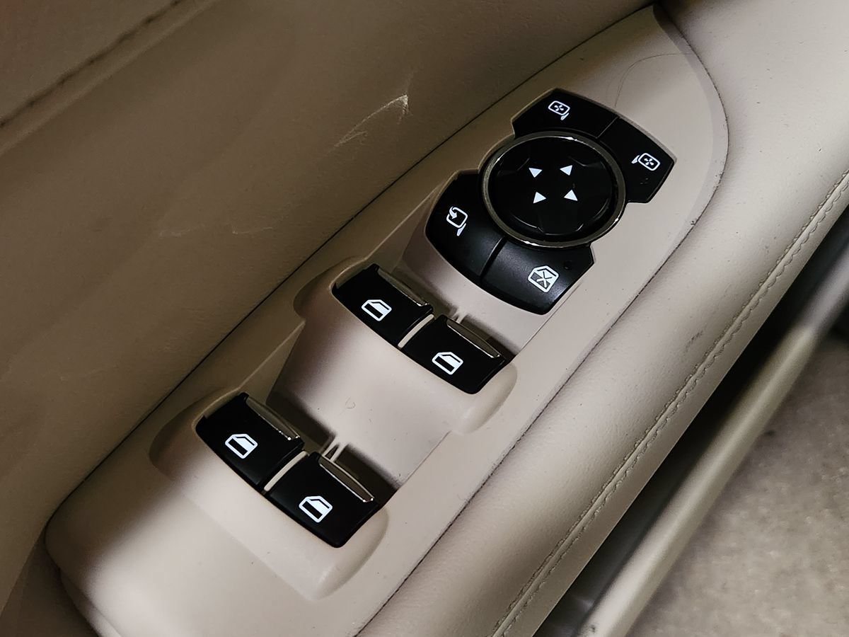 Used 2020 Lincoln MKZ Hybrid w/ Convenience Package FWD image 45