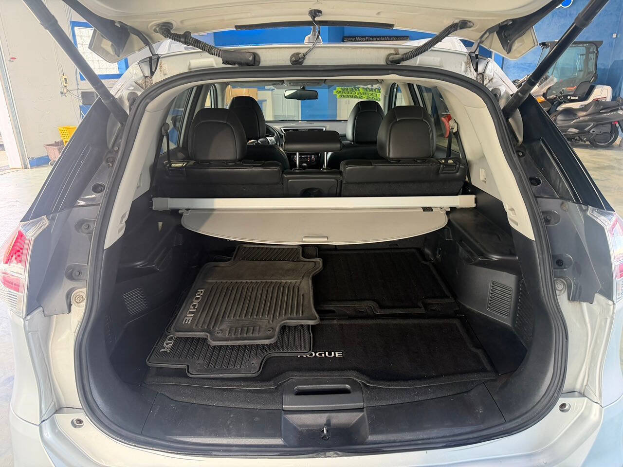 Used 2015 Nissan Rogue SL AWD/4WD image 11