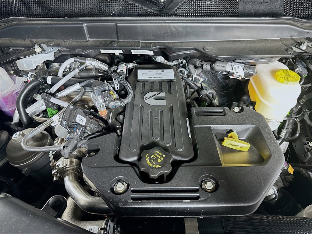 New 2026 RAM 2500 Limited w/ Towing Technology Group image 18