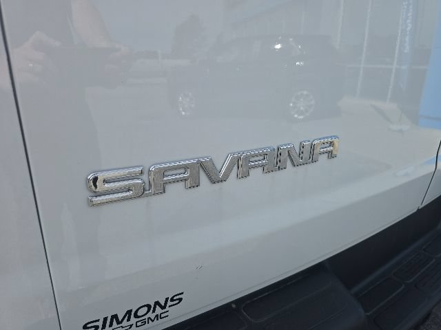 Used 2025 GMC Savana 3500 RWD image 21