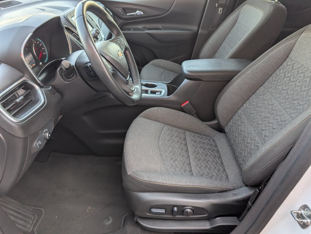 Used 2024 Chevrolet Equinox LT AWD/4WD image 15