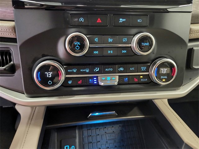 Used 2024 Ford Expedition Limited image 26