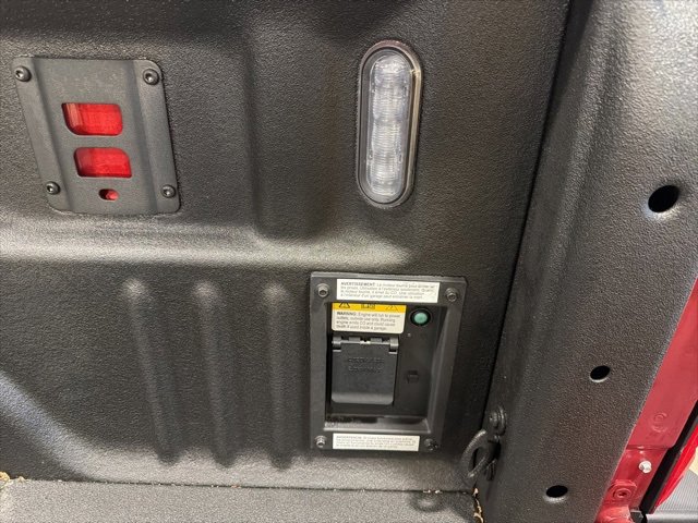 New 2026 Ford F350 Lariat w/ Black Appearance Package image 8