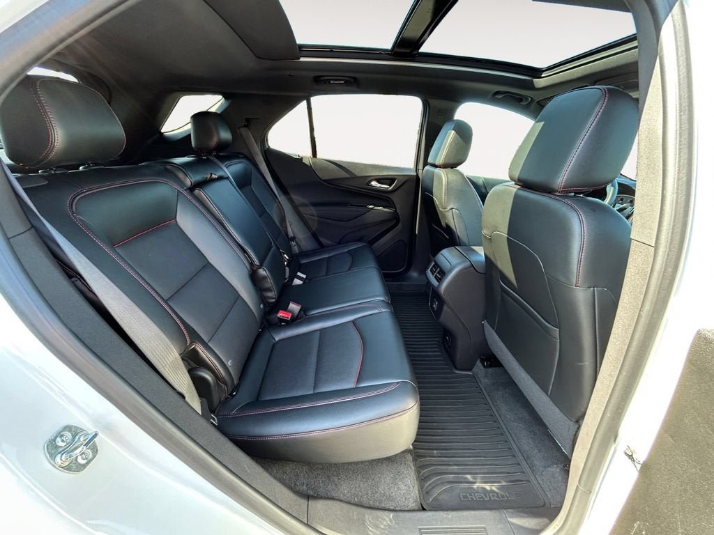 Used 2024 Chevrolet Equinox RS w/ RS Leather Package AWD/4WD image 23