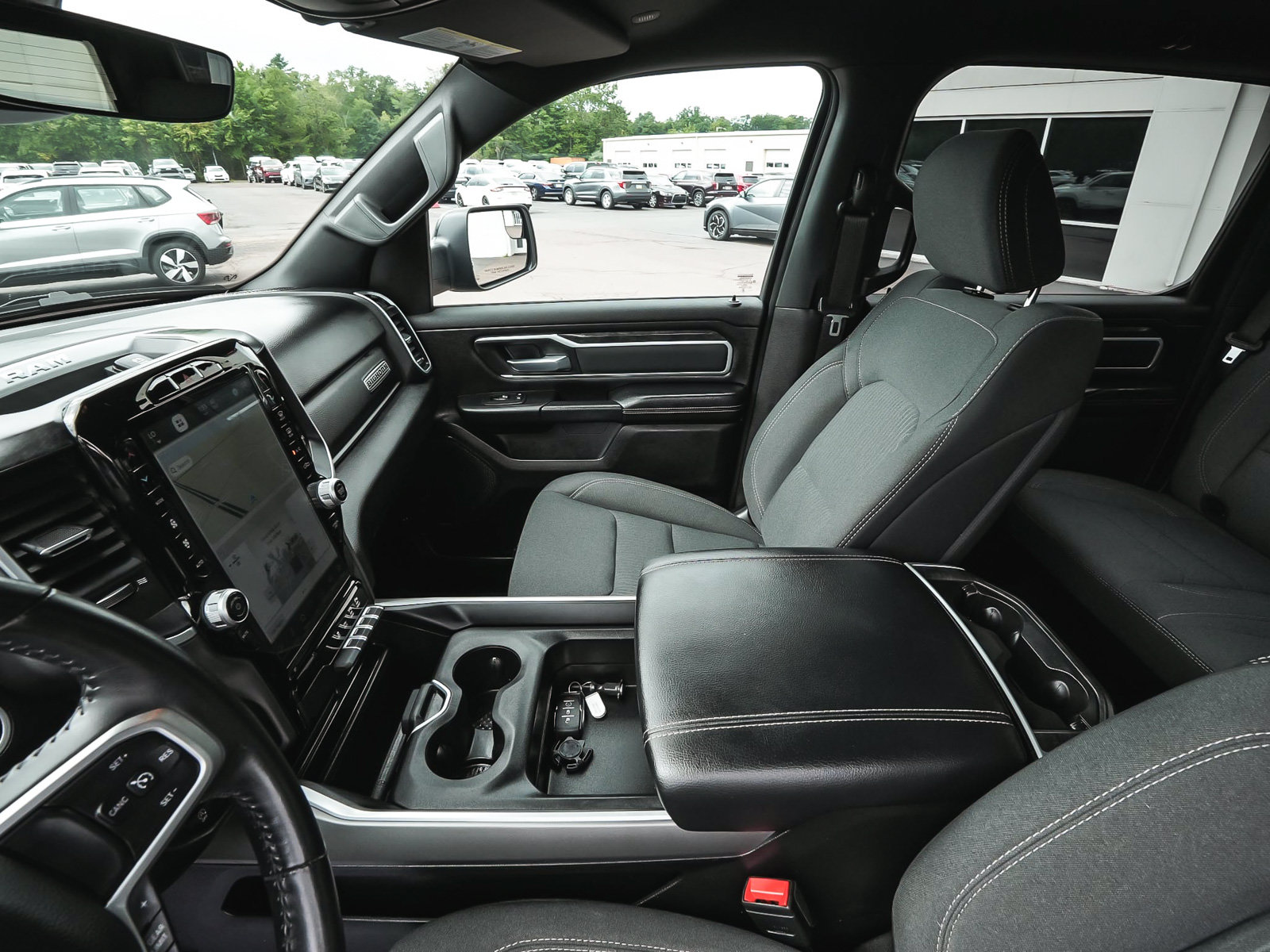 Used 2023 RAM 1500 Big Horn AWD/4WD image 29