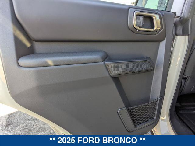 New 2025 Ford Bronco Badlands AWD/4WD image 17
