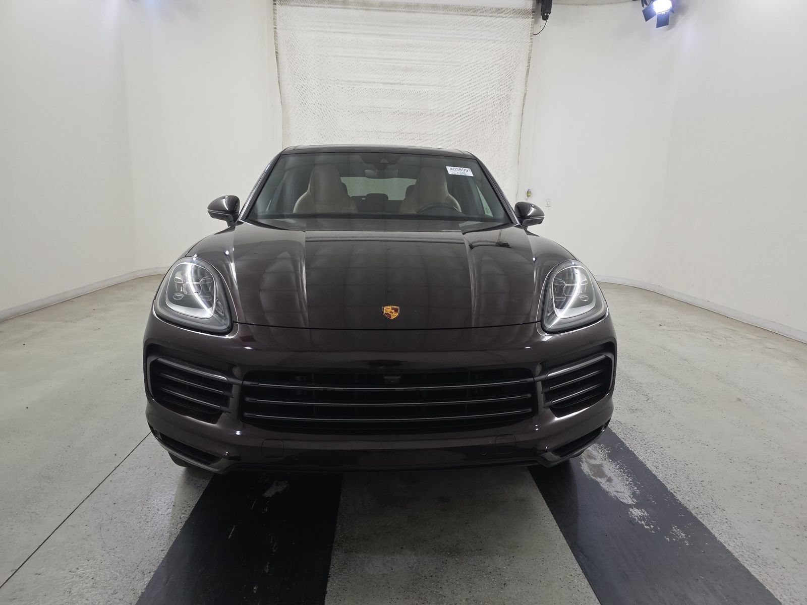 Used 2023 Porsche Cayenne Platinum Edition AWD/4WD image 2