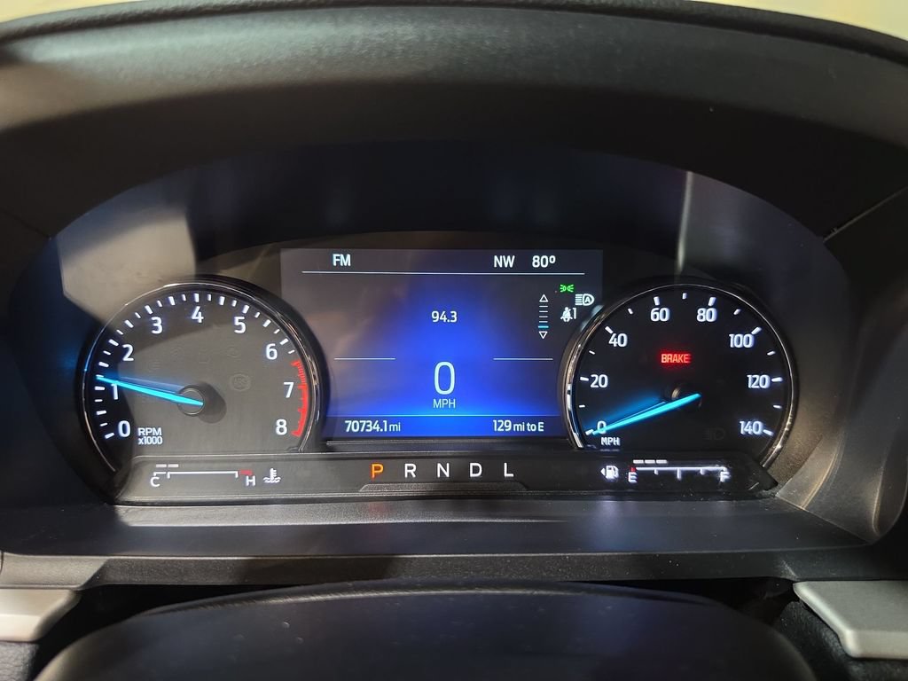 Used 2023 Ford Explorer XLT AWD/4WD image 10