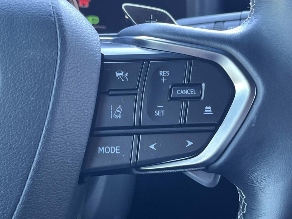 Used 2023 Lexus LX 600 4WD w/ Luxury Package image 35